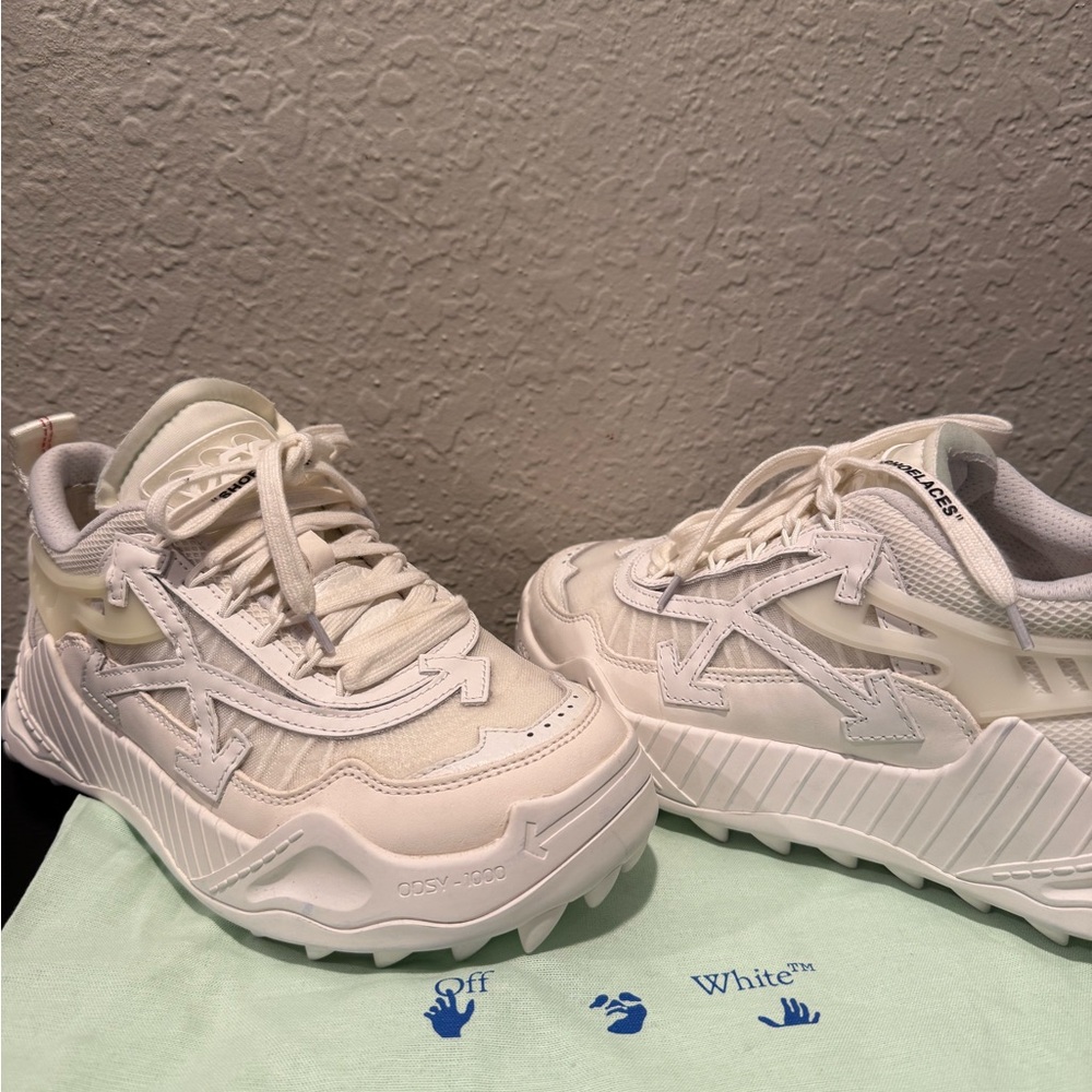 Off-White ODSY 1000 White Sneakers Size 8 Women’s